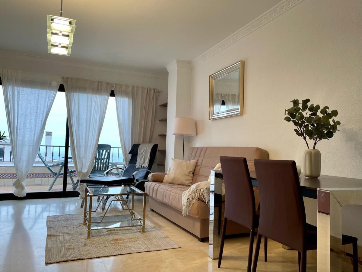 Apartamento Alyanna Михас Екстериор снимка