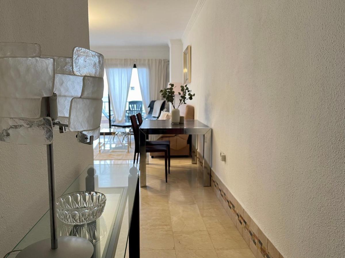 Apartamento Alyanna Михас Екстериор снимка