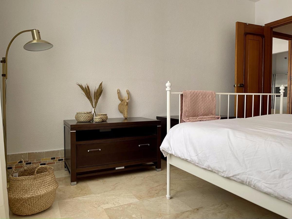Apartamento Alyanna Михас Екстериор снимка