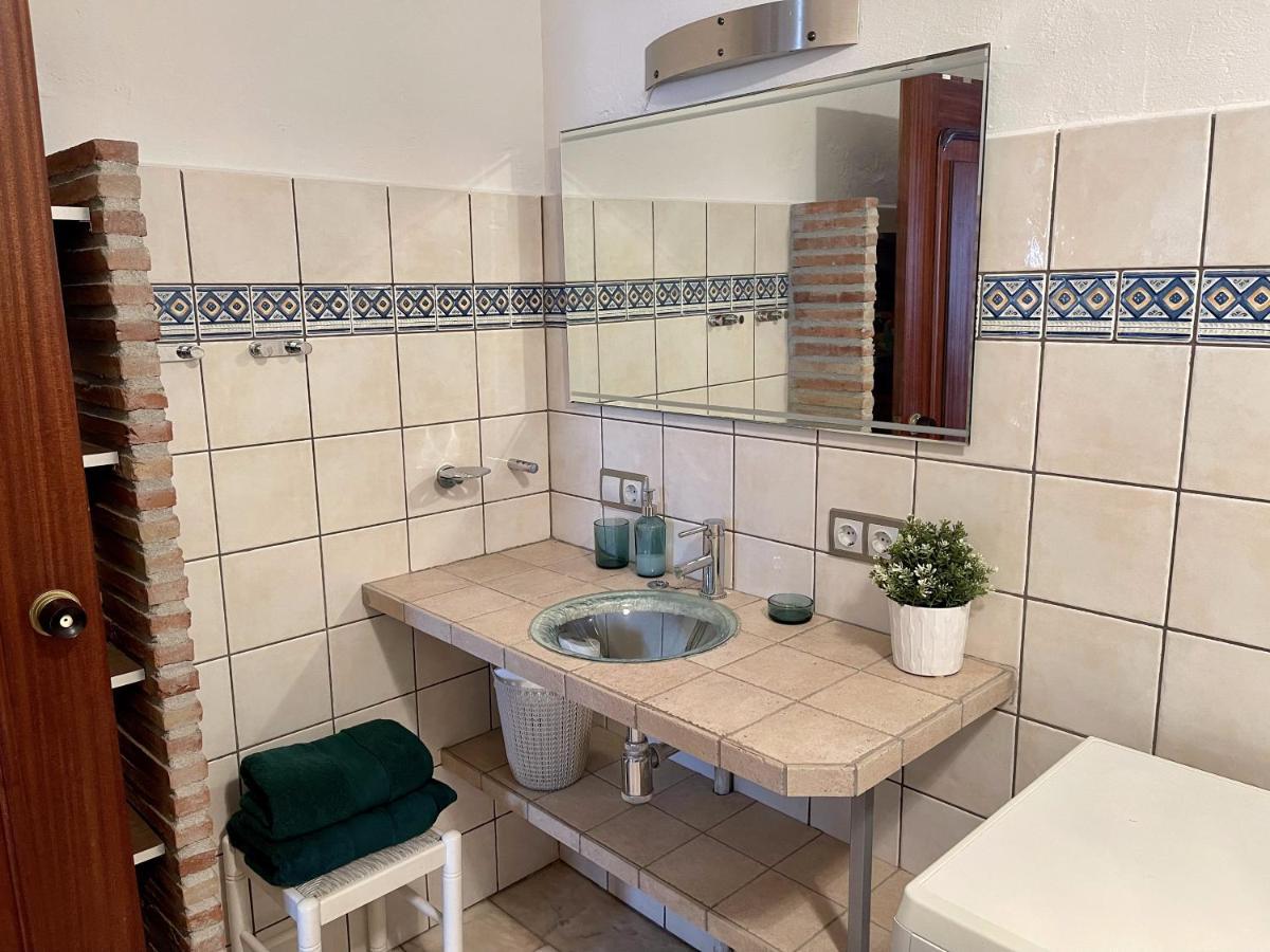 Apartamento Alyanna Михас Екстериор снимка